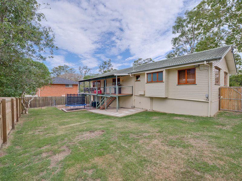 22 Aberfoyle Street,  Kenmore, Kenmore - Thumbnail 8
