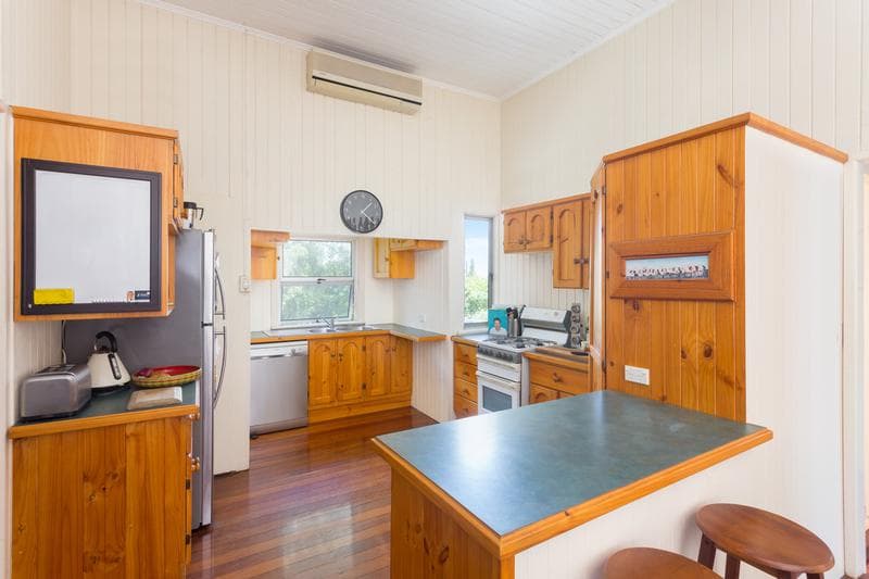854 Oxley Road,  Corinda, Corinda - Thumbnail 2