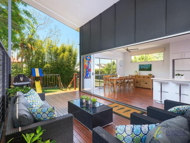 12 Tweedale Street, Graceville - Image 1