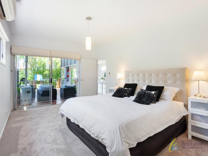 12 Tweedale Street, Graceville - Thumbnail 5