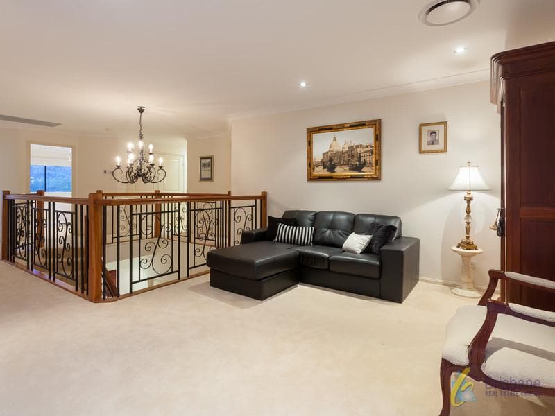 17 Stralock Street,  Chapel Hill, Chapel Hill - Thumbnail 5