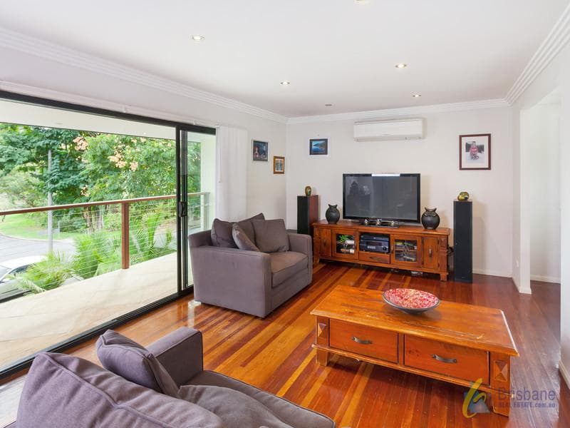 8 Canowindra Street,  Jindalee, Jindalee - Thumbnail 2