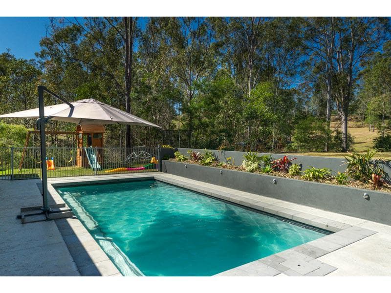 39 Highfield Place,  Mount Crosby, Mount Crosby - Thumbnail 2