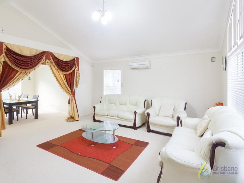 27/15 Abel Smith Cr,  Mount Ommaney, Mount Ommaney - Thumbnail 2