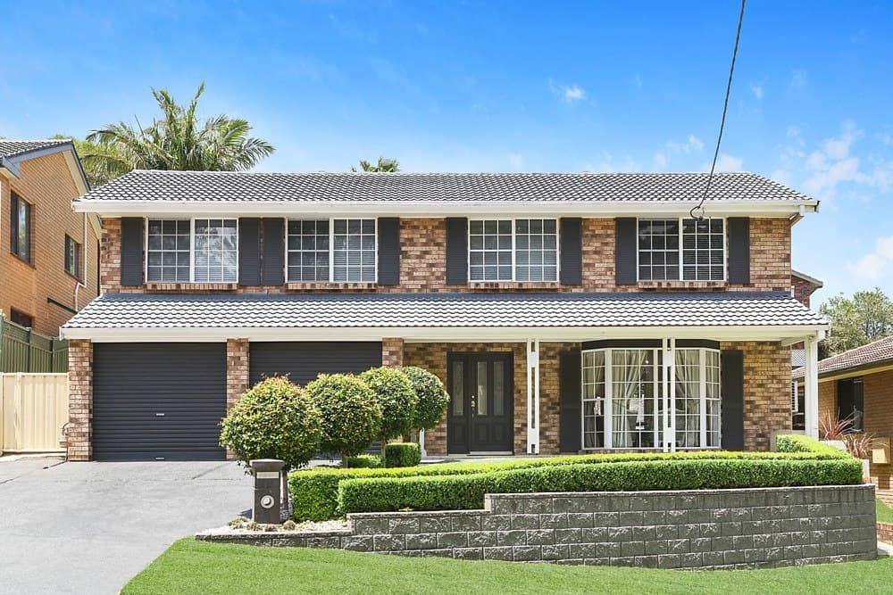 17 Jacaranda Avenue, Figtree - Image 1