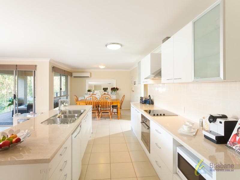 8 Emma Holt Court, Mount Crosby - Thumbnail 2