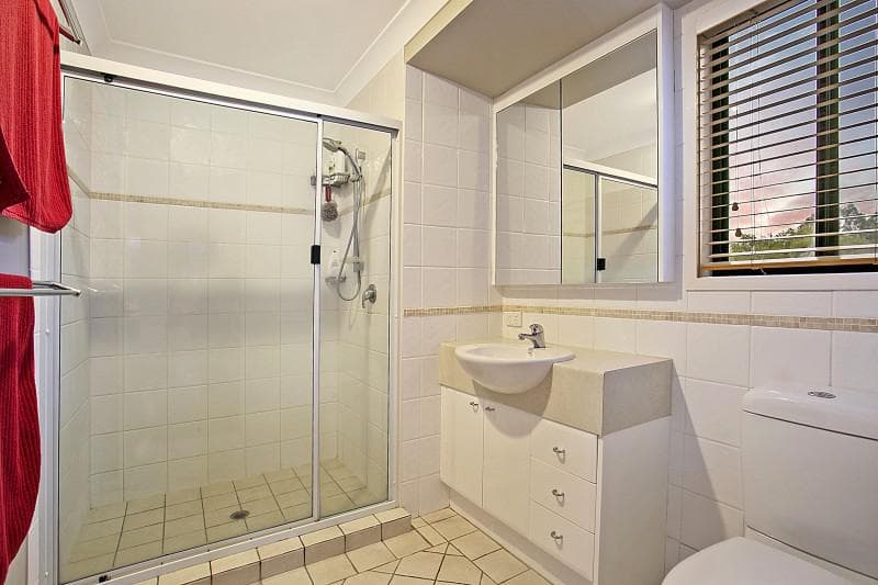1 Natone Crt, Sinnamon Park - Thumbnail 8