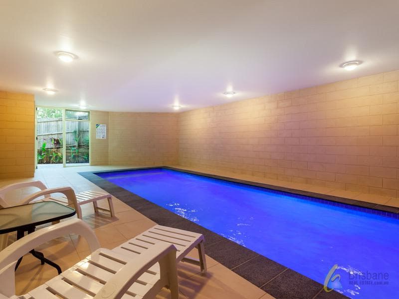 27 Gordon Tce, Indooroopilly - Thumbnail 2