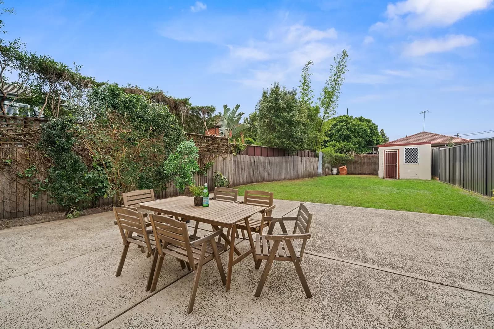 4 / 18 Mangerton Road, Wollongong, Barooga - Image 1