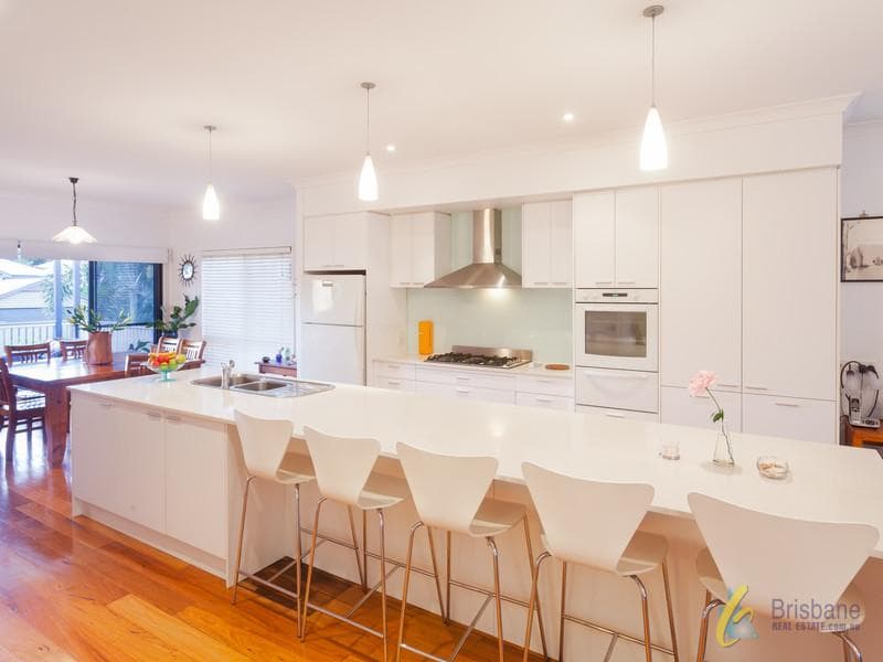 139 Strong Avenue, Graceville - Thumbnail 2