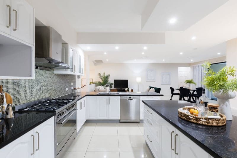 3/16 Salisbury Road, Kensington, Forest Lake - Thumbnail 5