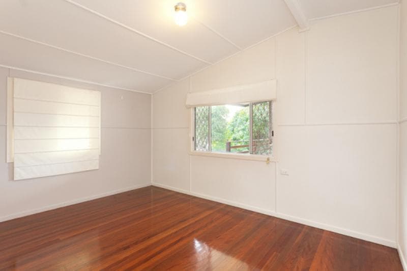 28 Bayford Street,  Oxley, Oxley - Thumbnail 2
