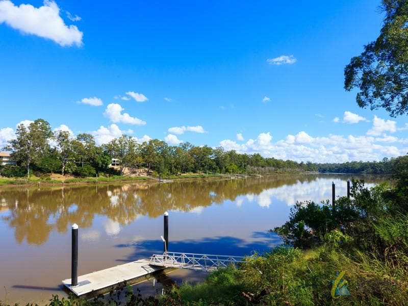 15 Vidgen Lane, Kenmore - Image 1