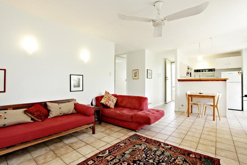 6/7 Longman Tce, Chelmer - Image 1