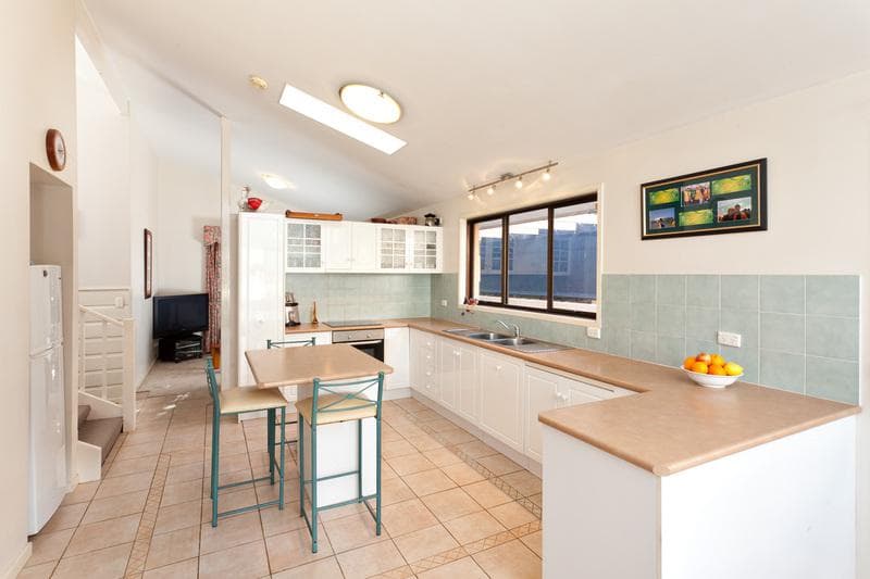 1 Roper Close, Westlake - Thumbnail 4
