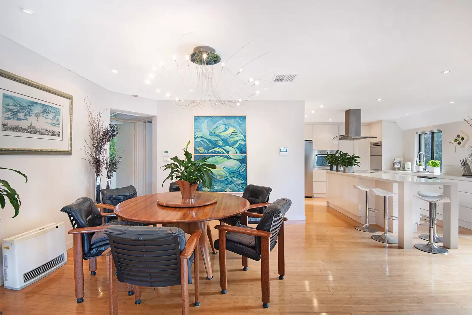 8 & 9/29-31 Cook Street, Glebe, Springfield - Thumbnail 2