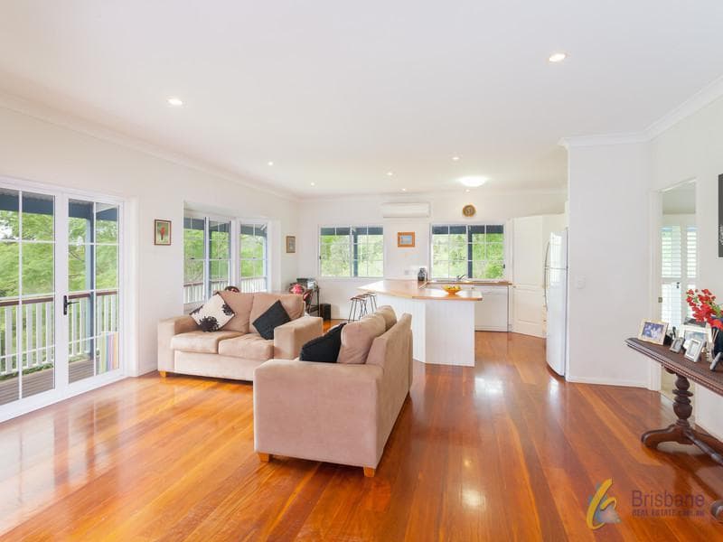 11 Peronne Place, Brookfield - Thumbnail 4