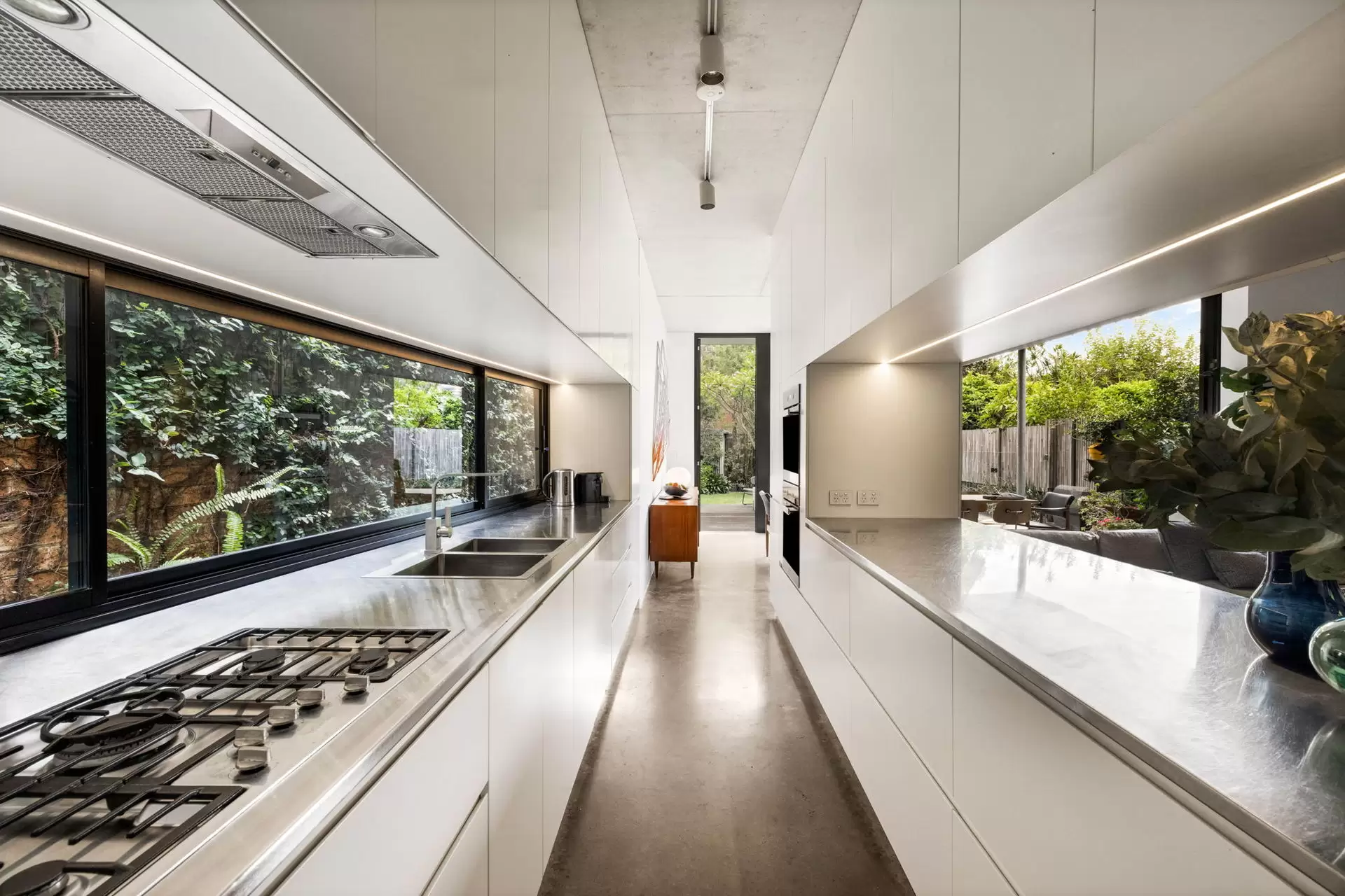 9/9-11 Macpherson Street, Waverley, Forest Lake - Thumbnail 5