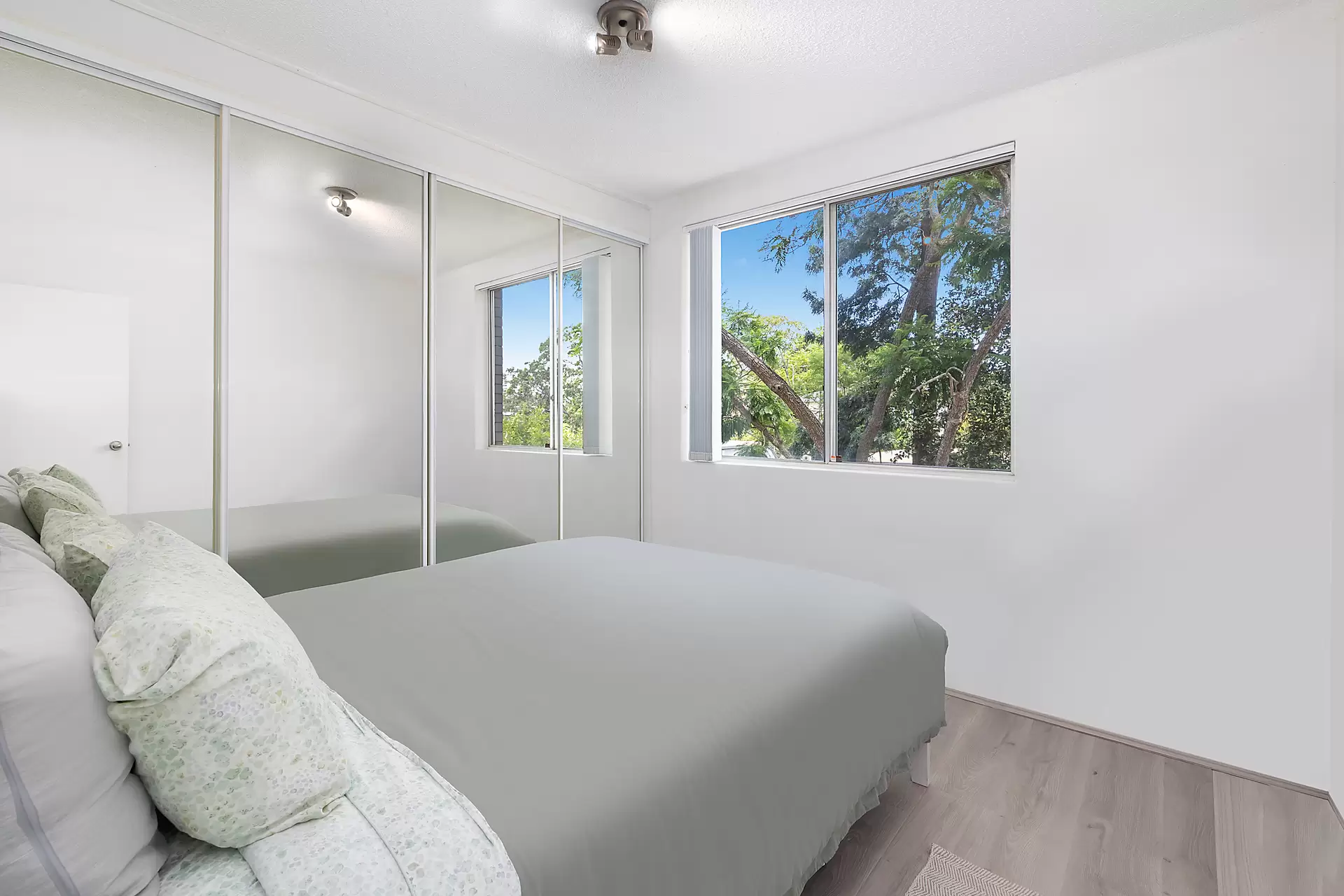 16/21-23 Koorala Street, Manly Vale, Forest Lake - Thumbnail 2