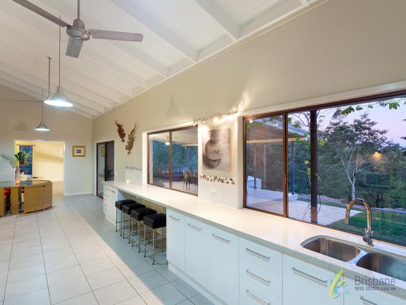 1/12 Hughes Street, Point Clare, Point Clare - Image 1
