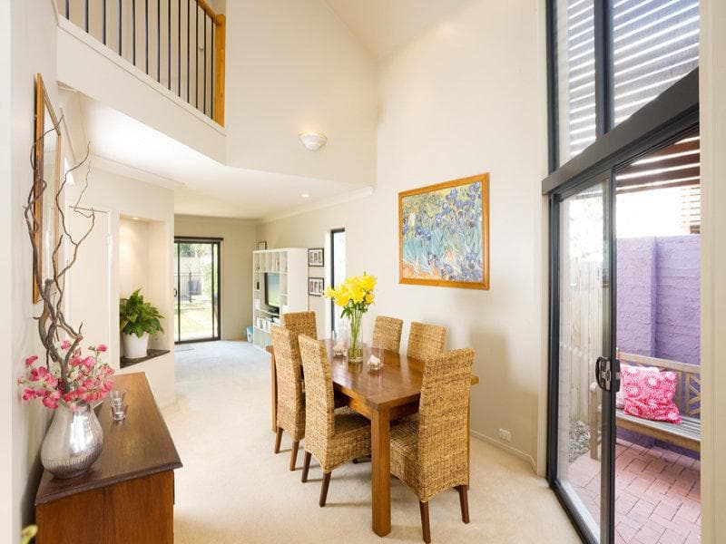 18 Hall Street,  Sherwood, Sherwood - Thumbnail 3