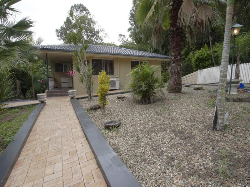 56 Cassandra Street,  Chapel Hill, Chapel Hill - Thumbnail 2