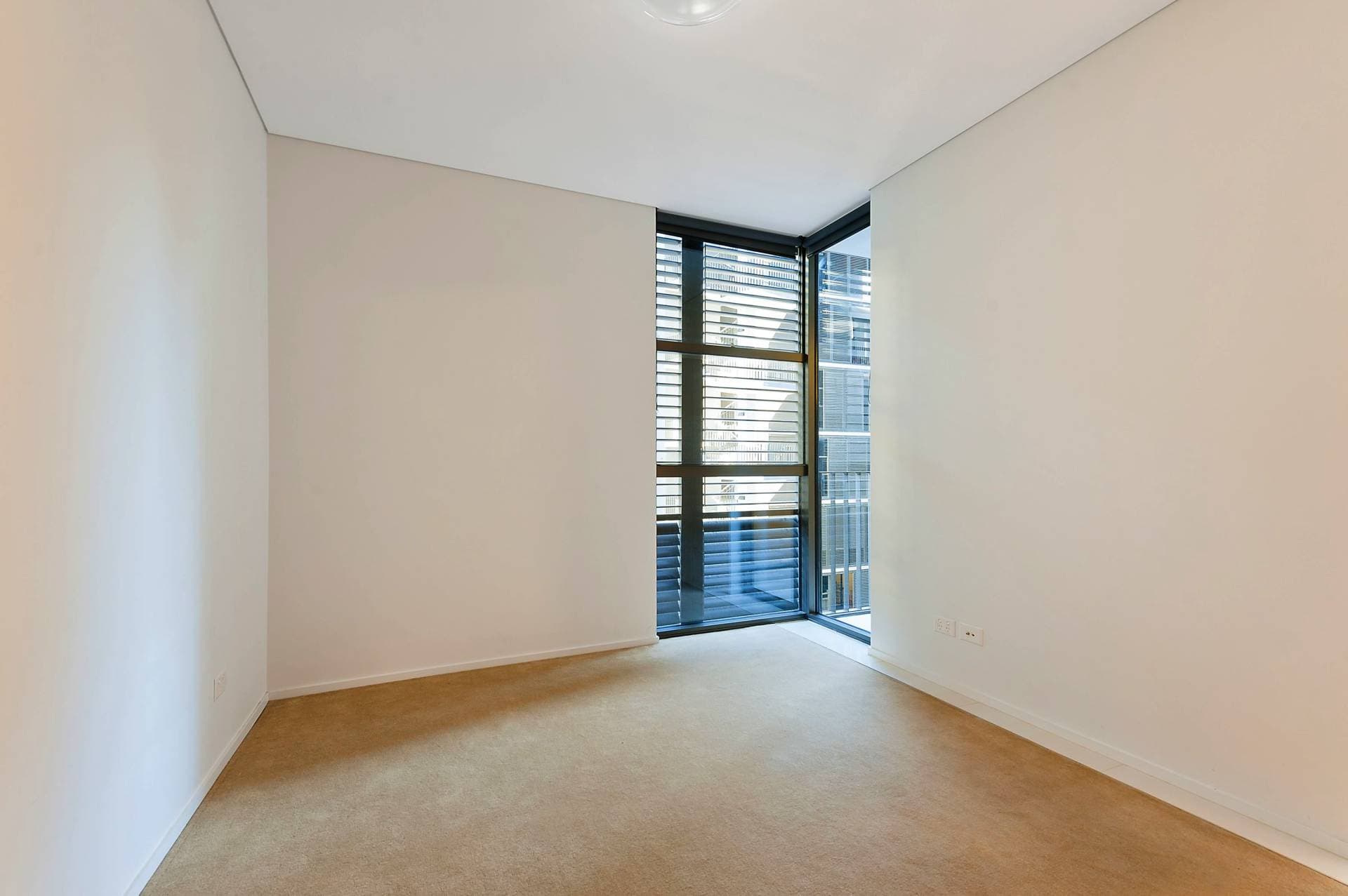 706, 1 Park Lane, Gladesville - Thumbnail 3