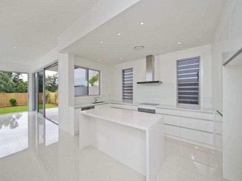 2/35 Byron Street, Indooroopilly - Thumbnail 3