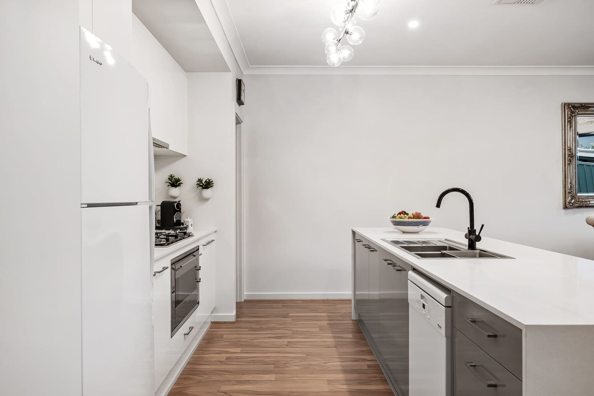 8 Africaine Avenue, Lightsview - Thumbnail 8