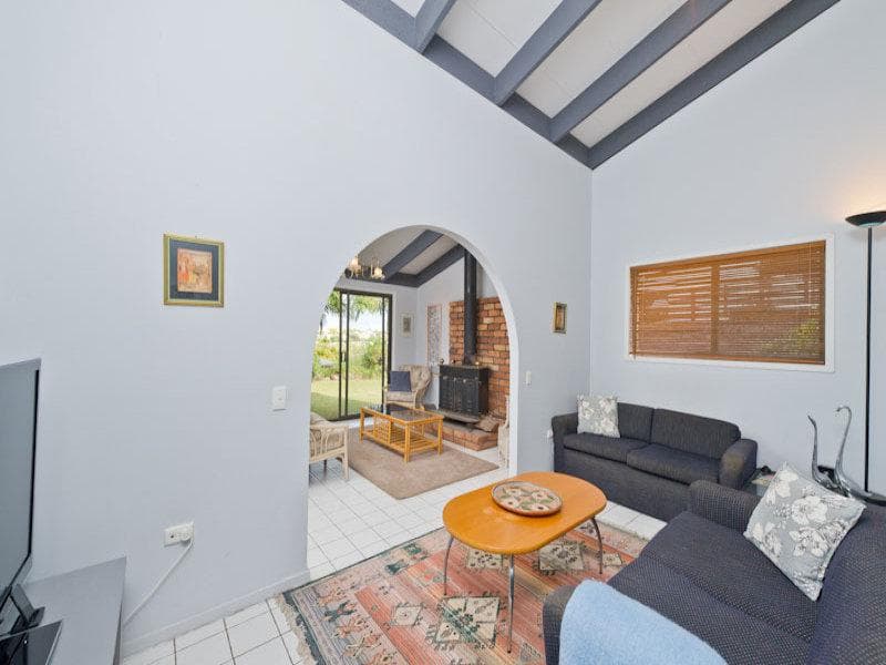 33 Broadmoor Street,  Kenmore Hills, Kenmore Hills - Thumbnail 4