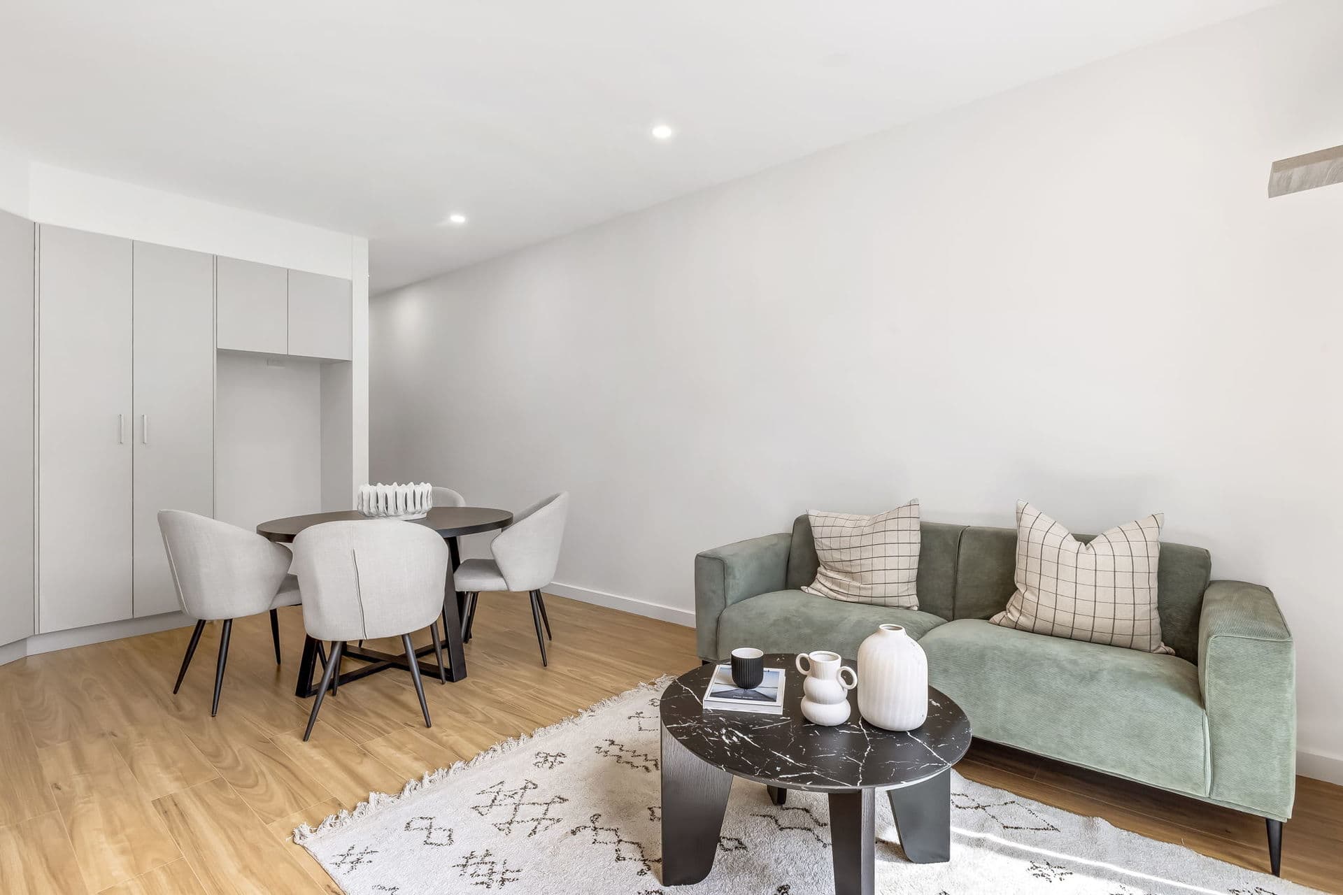5i Alexander Lane, Marden - Thumbnail 3