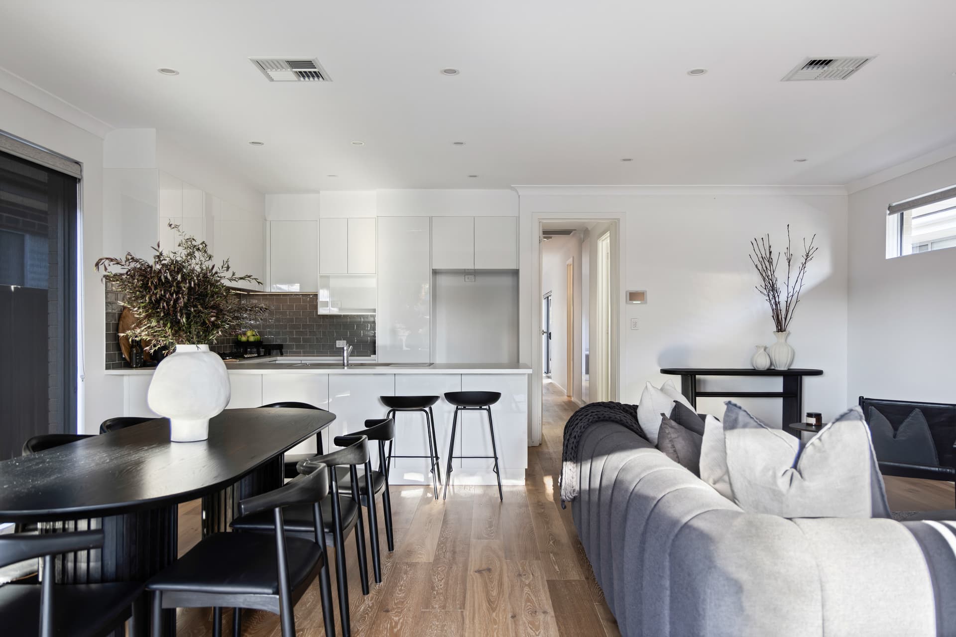 3A Ragless Avenue, Park Holme - Thumbnail 2