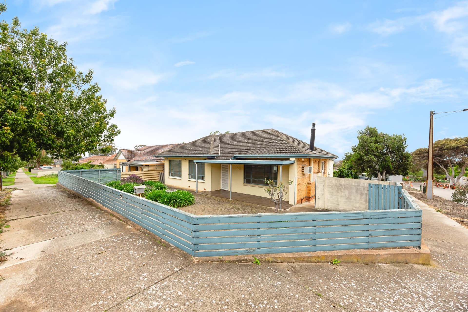 34 Truscott Avenue, Seacombe Heights - Thumbnail 2