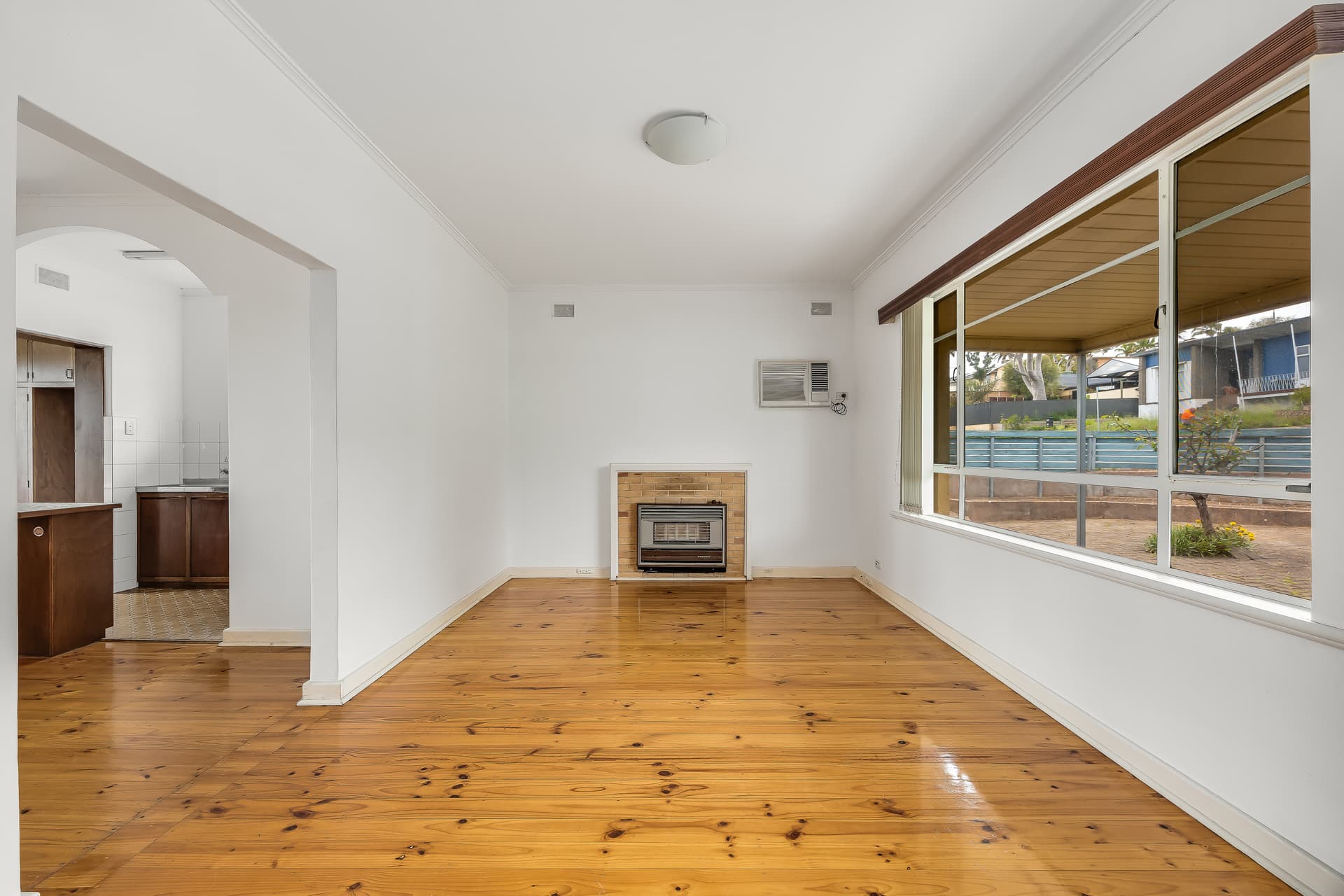34 Truscott Avenue, Seacombe Heights - Thumbnail 6