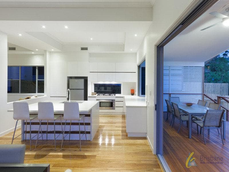 1A/5-7 Girilang Avenue, Vaucluse, Indooroopilly - Thumbnail 2