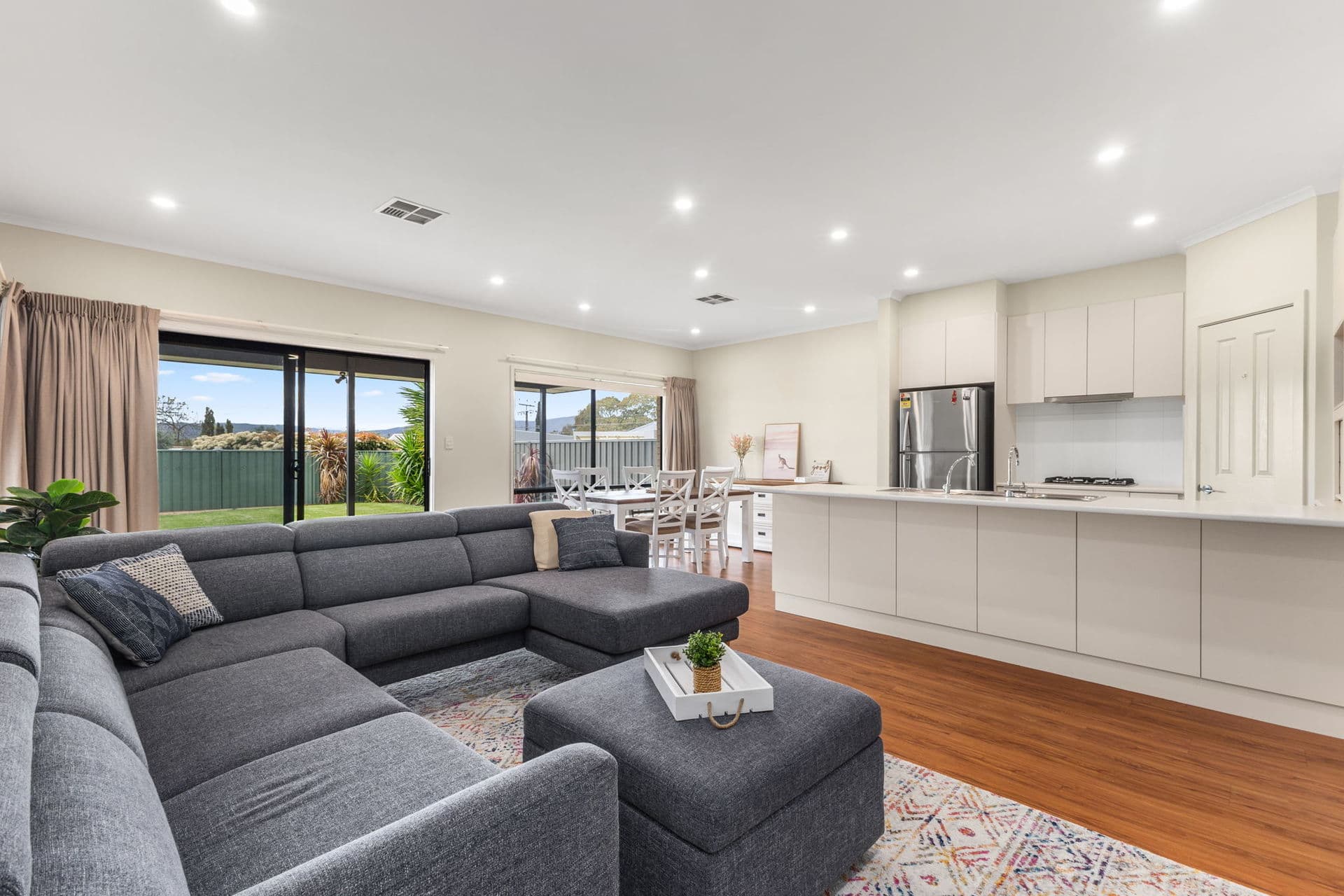 8 Innes Road, Windsor Gardens - Thumbnail 4