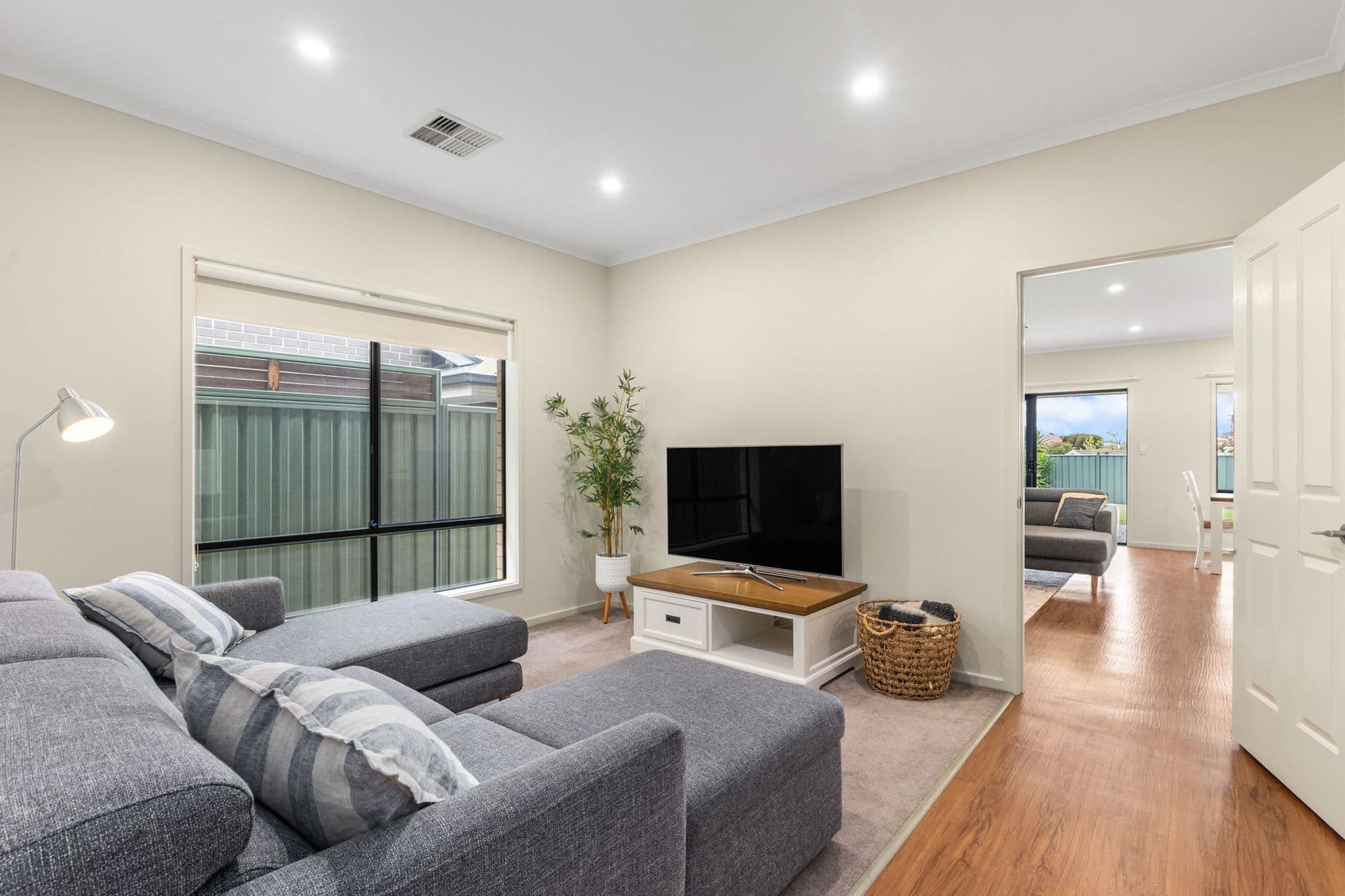 8 Innes Road, Windsor Gardens - Thumbnail 7