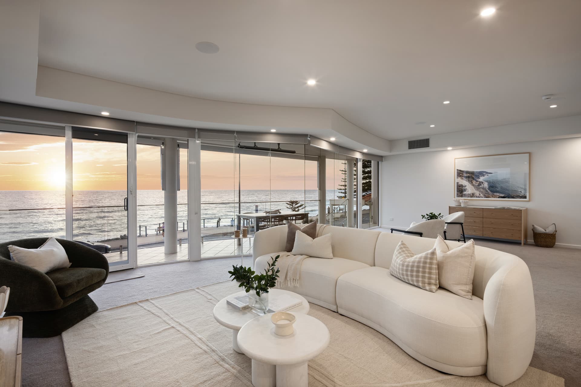 107B Esplanade, Hove - Thumbnail 2