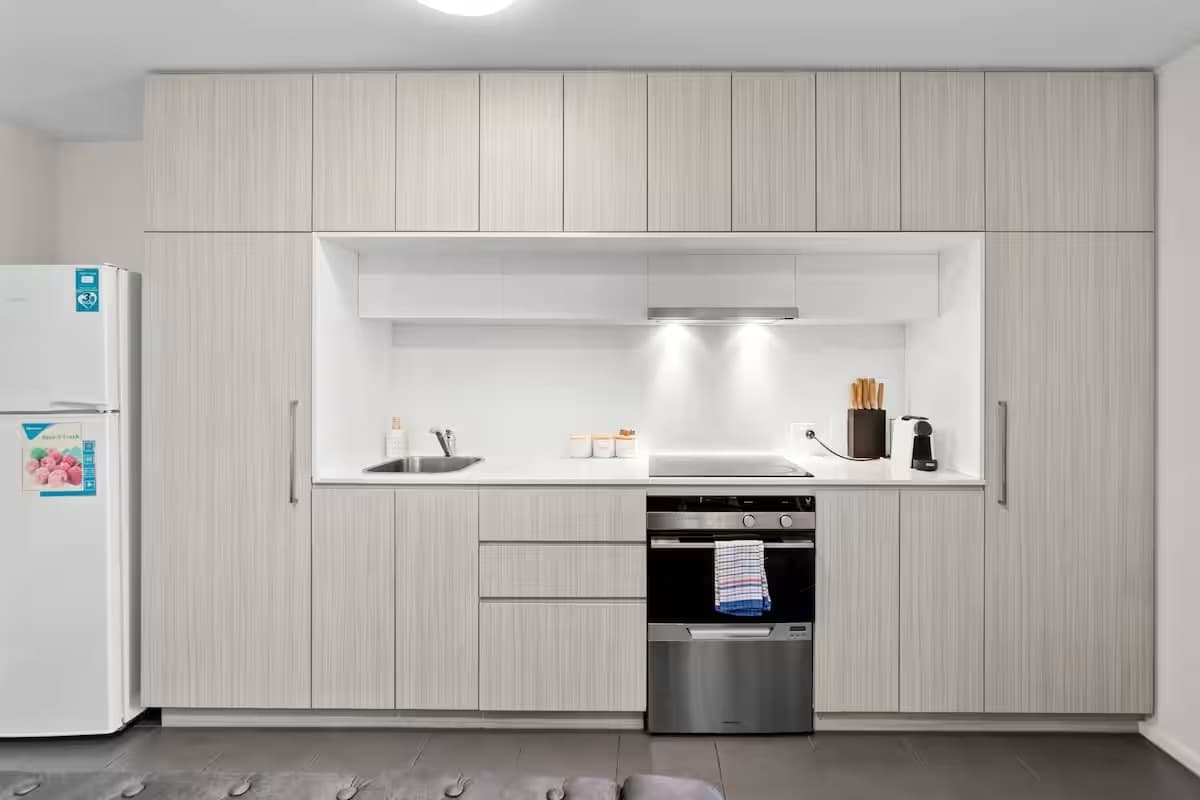 503/242 Flinders Street, Adelaide - Thumbnail 2