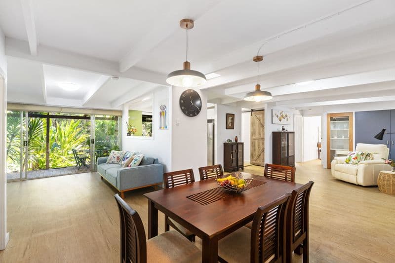 2/18 Cliffbrook Parade, Clovelly, Mount Crosby - Image 1