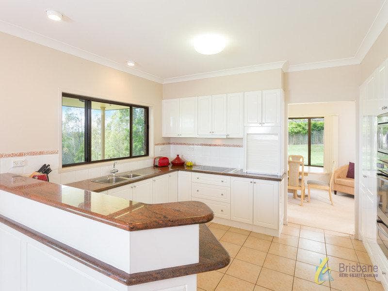 37 Bakers Hill Place,  Anstead, Anstead - Thumbnail 7