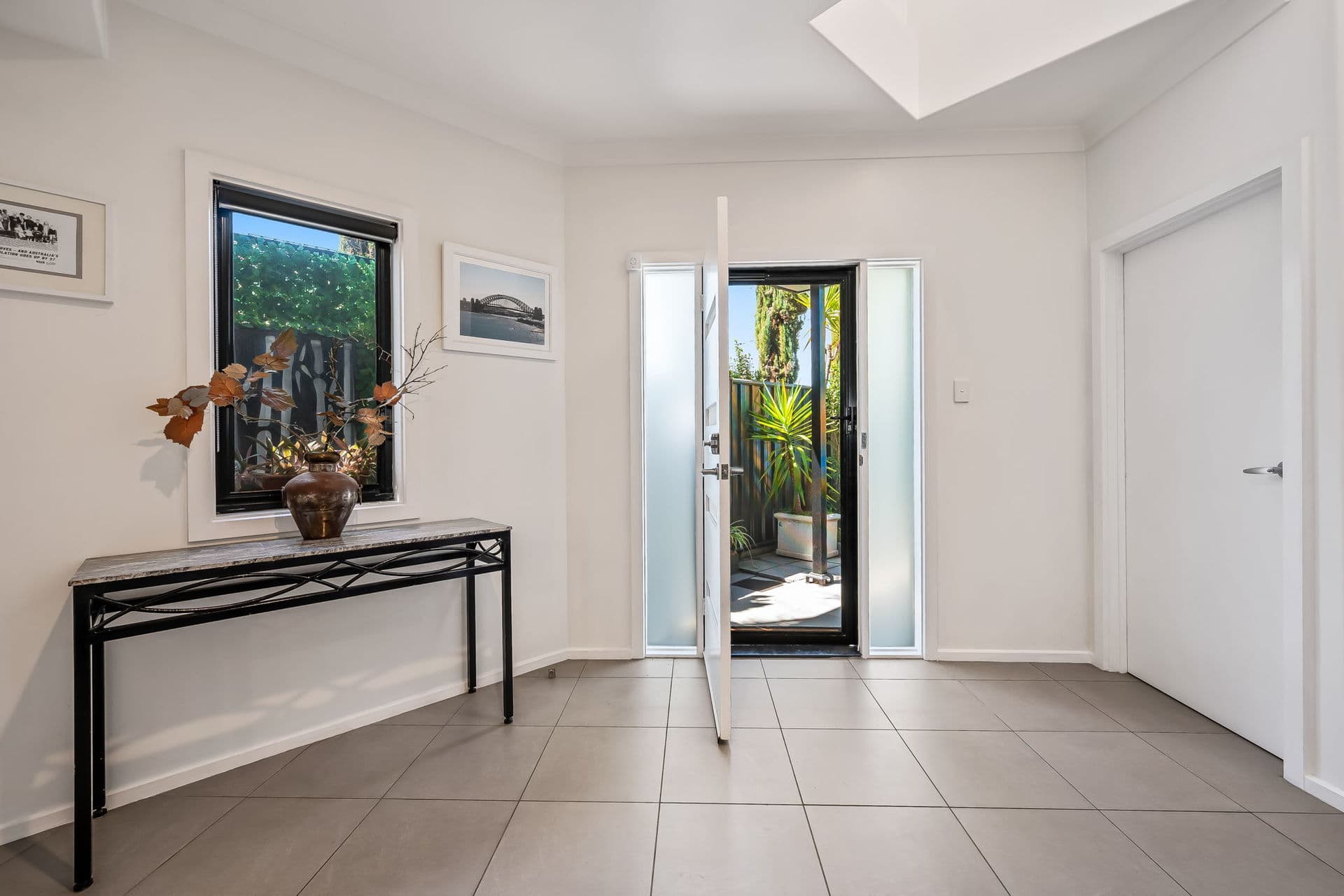 1B Derrick Avenue, Glenelg North - Thumbnail 2