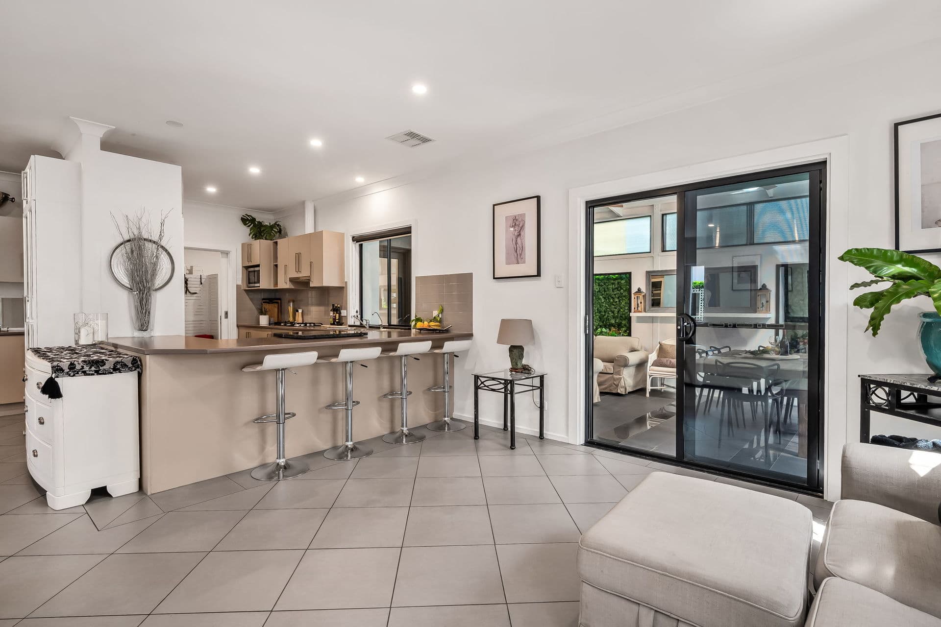 1B Derrick Avenue, Glenelg North - Thumbnail 7