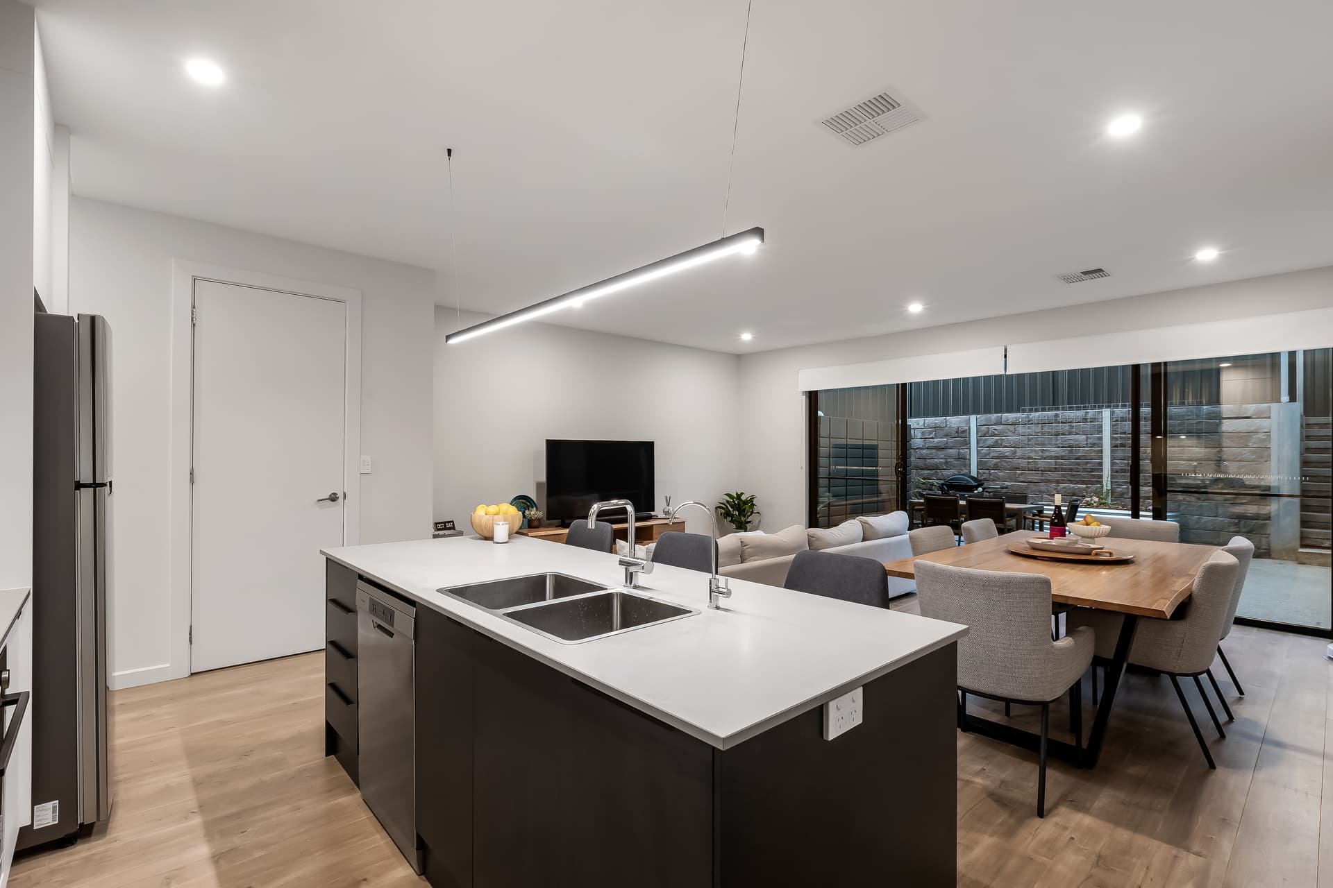121 Buchanan Drive, Woodforde - Thumbnail 6