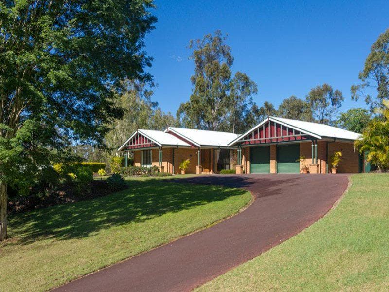 10 Emungerie Grove,  Karana Downs, Karana Downs - Image 1