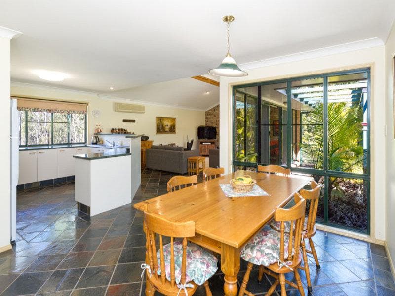 10 Emungerie Grove,  Karana Downs, Karana Downs - Thumbnail 6