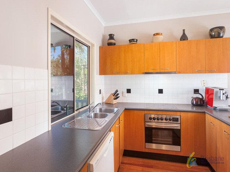 128 Verney Road East,  Graceville, Graceville - Thumbnail 6