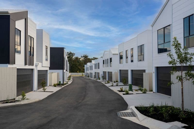 117/140 Alma Road, Daylesford - Image 1