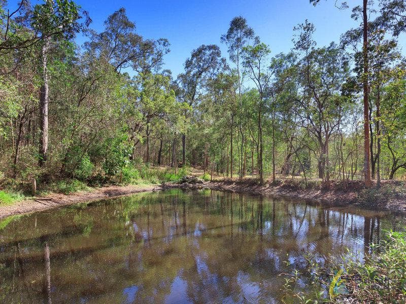 212 Sugars Road, Anstead - Thumbnail 5
