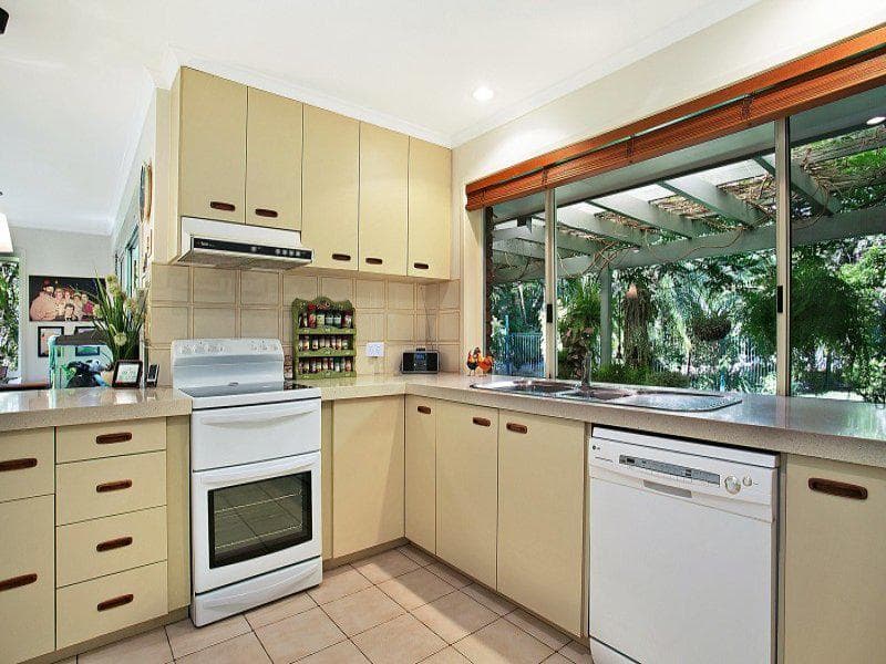 35 Ardes Street,  Chapel Hill, Chapel Hill - Thumbnail 6